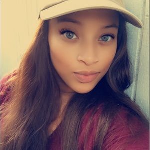 Meet your Posher, Venturah